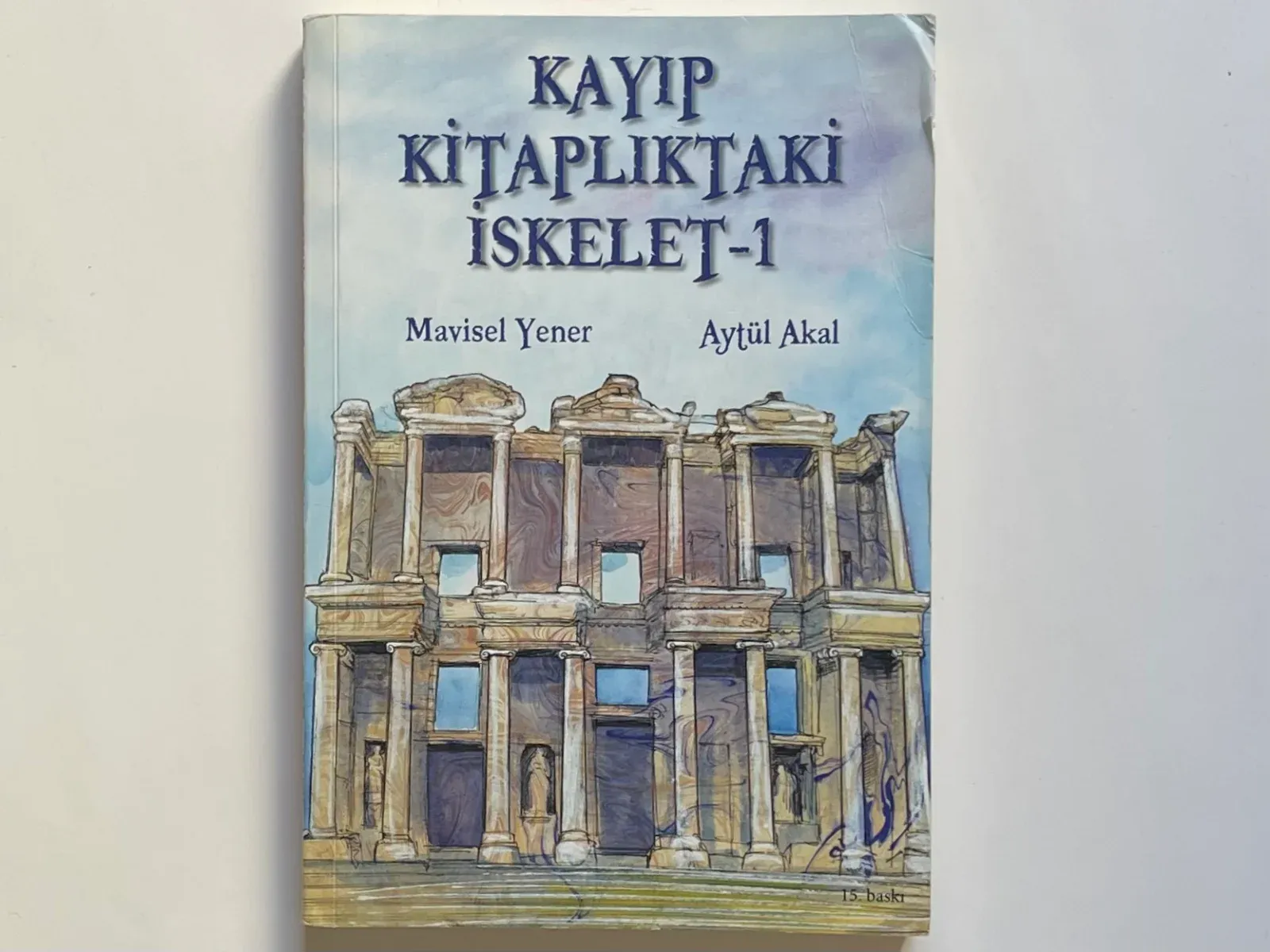 Kayıp Kitaplıktaki İskelet-1